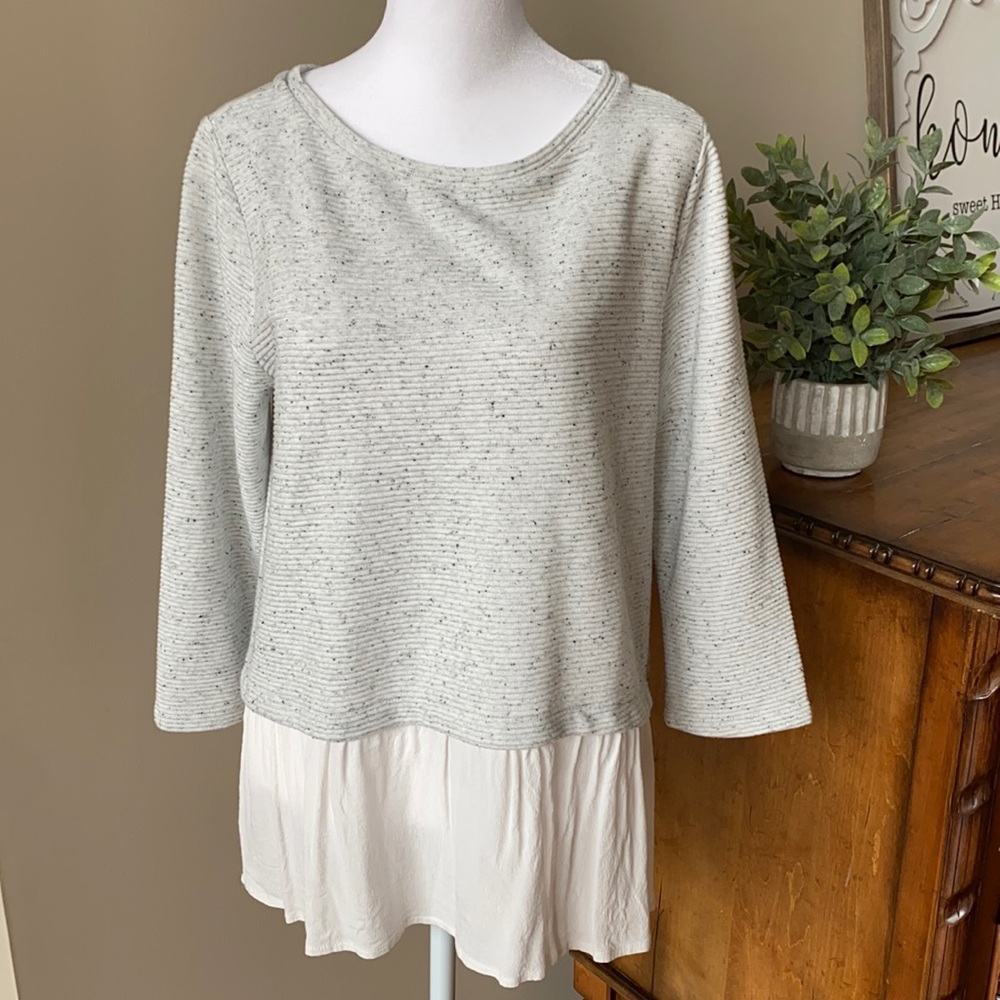 LOFT+white/gray mixed media top